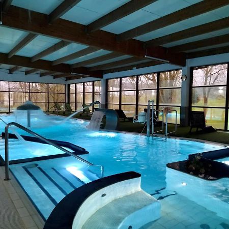 Oca Palacio De La Llorea Hotel & Spa デバ エクステリア 写真