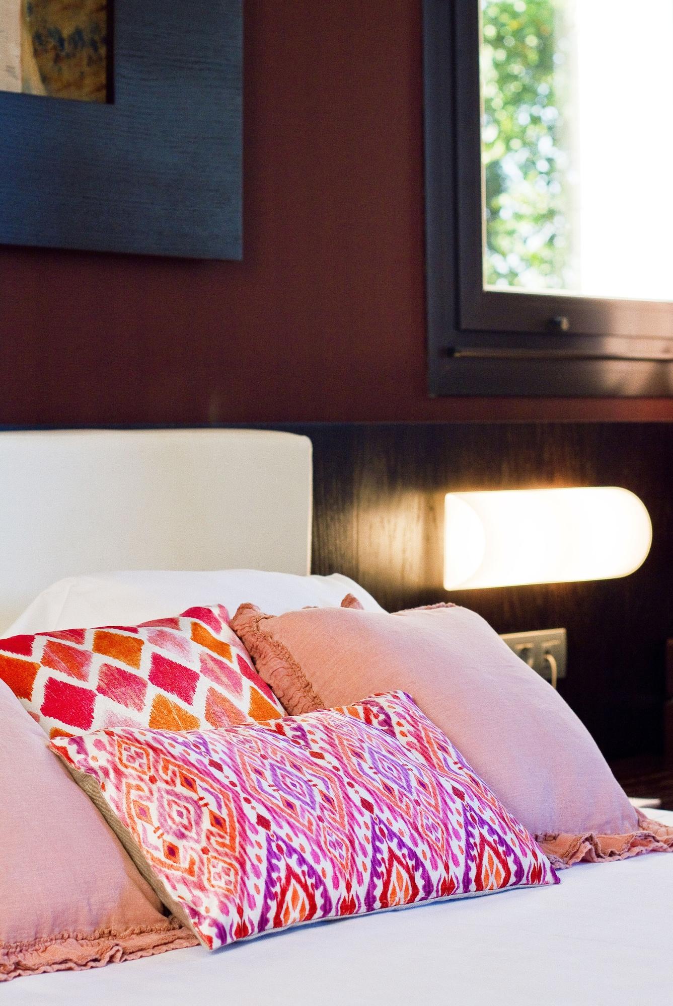 Oca Palacio De La Llorea Hotel & Spa デバ エクステリア 写真
