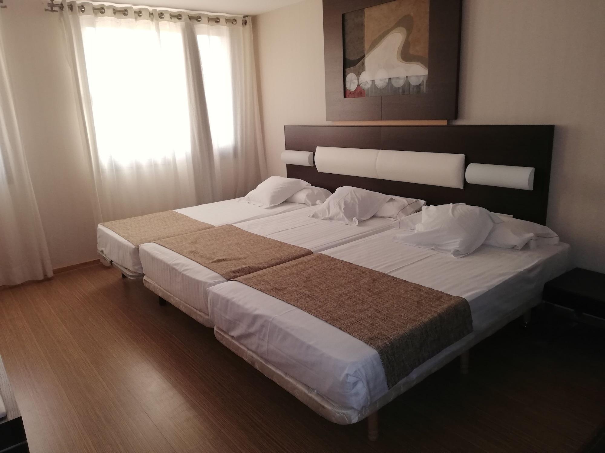 Oca Palacio De La Llorea Hotel & Spa デバ エクステリア 写真