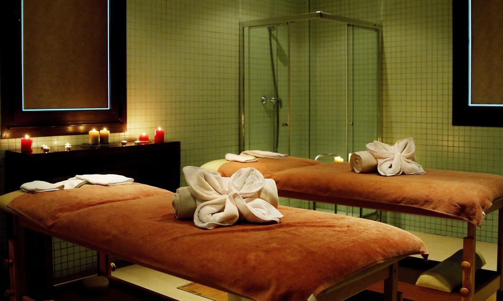 Oca Palacio De La Llorea Hotel & Spa デバ エクステリア 写真